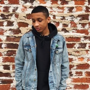 Meet your Posher, Chris